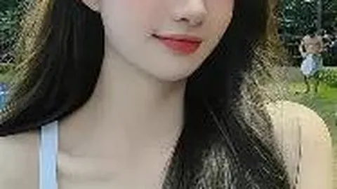 “四年庆典！勇士官方发布库里荣膺三分王纪念海报：篮球史或迎新篇章”