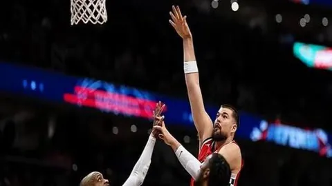 琼斯披露：萨拉赫无意对球队造成影响，全队对他怀有深厚情感！